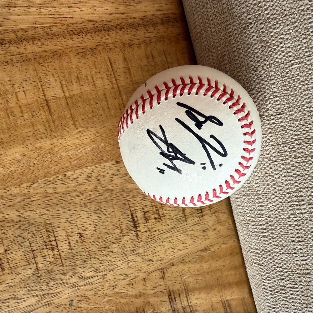 Autographed Milwaukee Brewers Baseball -Chourio, Hoskins, Ortiz, Frelick, Turang - Picture 4 of 5